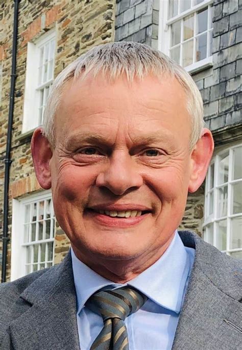 martin clunes net worth